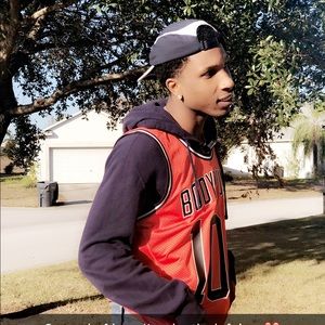 Meet your Posher, Oshane